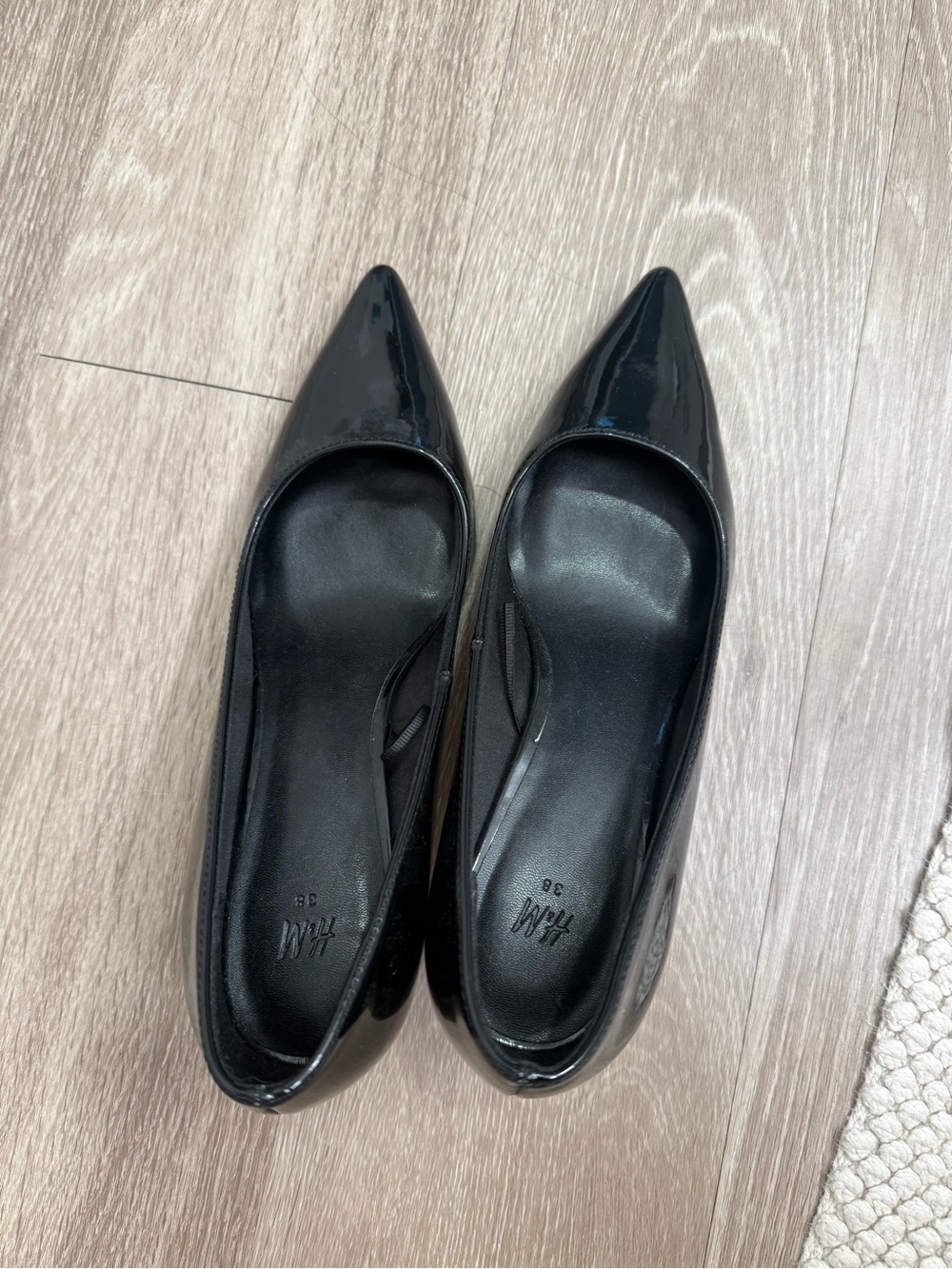H&M Black Patent Pointed Toe Heels